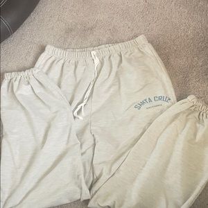 Romwe Santa Cruz Sweats